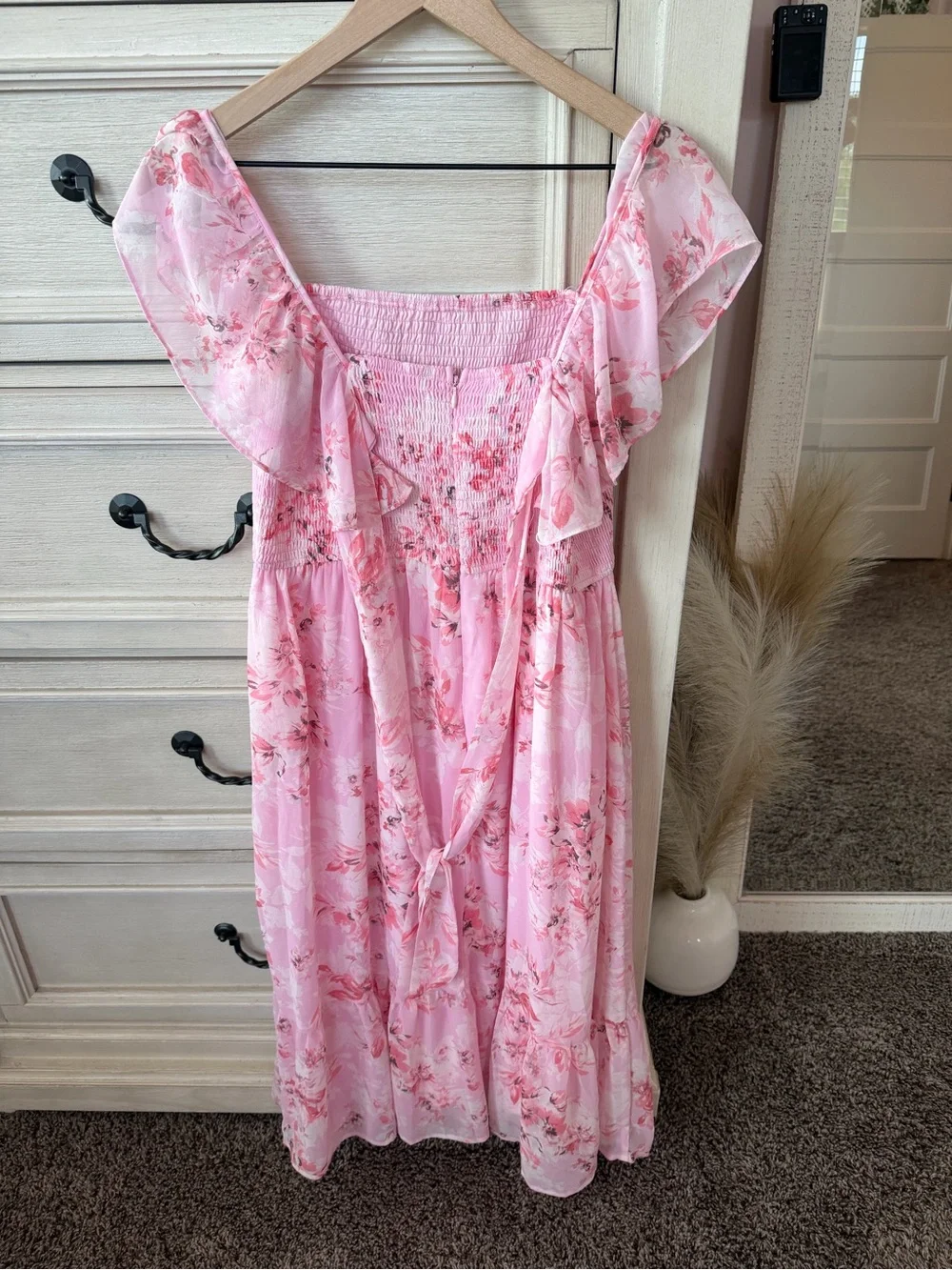 FRANCESCA’S Collections Pink Floral Maxi Dress with Ruffle Sleeves - Picture 2 of 7